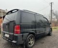 Черный Мерседес Вито, объемом двигателя 2.2 л и пробегом 360 тыс. км за 6000 $, фото 2 на Automoto.ua