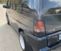 Черный Мерседес Вито, объемом двигателя 2.1 л и пробегом 311 тыс. км за 3000 $, фото 3 на Automoto.ua