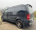 Черный Мерседес Вито, объемом двигателя 2.2 л и пробегом 360 тыс. км за 6000 $, фото 3 на Automoto.ua