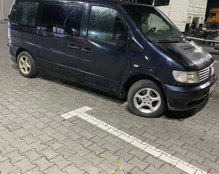 Черный Мерседес Вито, объемом двигателя 2.15 л и пробегом 400 тыс. км за 3500 $, фото 4 на Automoto.ua