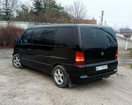 Черный Мерседес Вито, объемом двигателя 2.15 л и пробегом 280 тыс. км за 8000 $, фото 5 на Automoto.ua