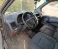 Черный Мерседес Вито, объемом двигателя 2.1 л и пробегом 380 тыс. км за 3800 $, фото 9 на Automoto.ua