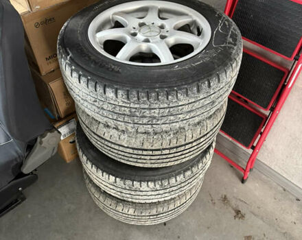 Черный Мерседес Вито, объемом двигателя 2.15 л и пробегом 347 тыс. км за 5200 $, фото 9 на Automoto.ua