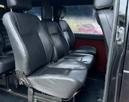 Мерседес Вито 2003 в Черновцах на Automoto.ua Черный Мерседес Вито, объемом двигателя 2.15 л и пробегом 340 тыс. км за 4850 $, фото 17 на Automoto.ua