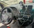 Черный Мерседес Вито, объемом двигателя 2.15 л и пробегом 890 тыс. км за 5000 $, фото 5 на Automoto.ua