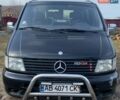 Черный Мерседес Вито, объемом двигателя 2.15 л и пробегом 350 тыс. км за 6000 $, фото 1 на Automoto.ua