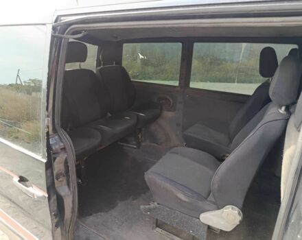 Черный Мерседес Вито, объемом двигателя 2.1 л и пробегом 380 тыс. км за 3800 $, фото 10 на Automoto.ua