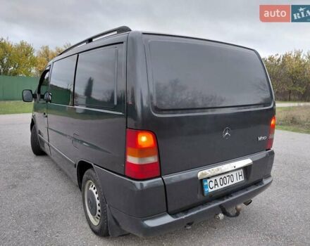 Черный Мерседес Вито, объемом двигателя 2.2 л и пробегом 489 тыс. км за 5200 $, фото 1 на Automoto.ua