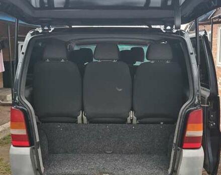 Черный Мерседес Вито, объемом двигателя 2.15 л и пробегом 290 тыс. км за 5100 $, фото 15 на Automoto.ua