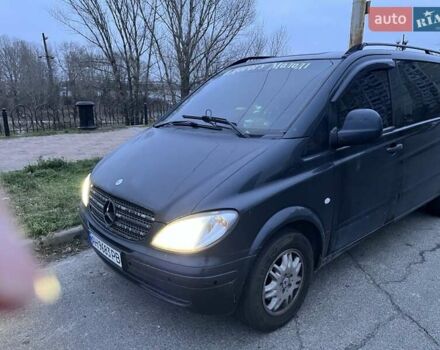 Черный Мерседес Вито, объемом двигателя 2.15 л и пробегом 264 тыс. км за 6000 $, фото 1 на Automoto.ua