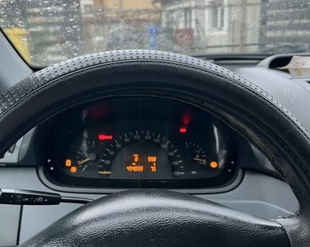 Черный Мерседес Вито, объемом двигателя 2.1 л и пробегом 420 тыс. км за 6000 $, фото 6 на Automoto.ua