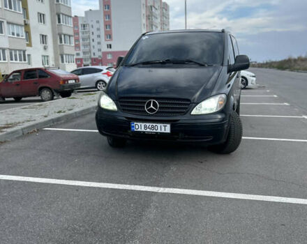 Черный Мерседес Вито, объемом двигателя 2.15 л и пробегом 547 тыс. км за 5900 $, фото 5 на Automoto.ua