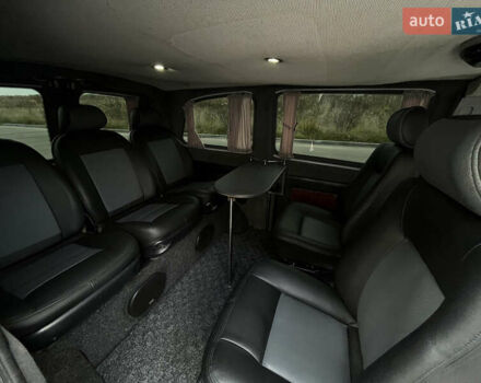 Черный Мерседес Вито, объемом двигателя 2.15 л и пробегом 547 тыс. км за 5900 $, фото 17 на Automoto.ua