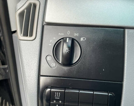 Черный Мерседес Вито, объемом двигателя 2.15 л и пробегом 438 тыс. км за 7900 $, фото 16 на Automoto.ua