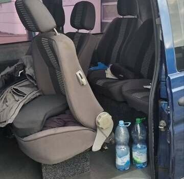 Черный Мерседес Вито, объемом двигателя 2.15 л и пробегом 470 тыс. км за 6750 $, фото 17 на Automoto.ua