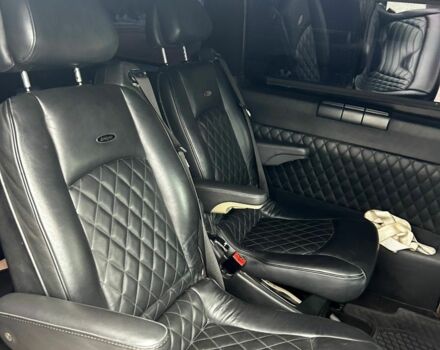 Черный Мерседес Вито, объемом двигателя 2.1 л и пробегом 300 тыс. км за 12700 $, фото 12 на Automoto.ua