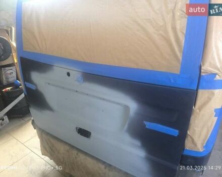 Черный Мерседес Вито, объемом двигателя 2.15 л и пробегом 470 тыс. км за 6750 $, фото 20 на Automoto.ua