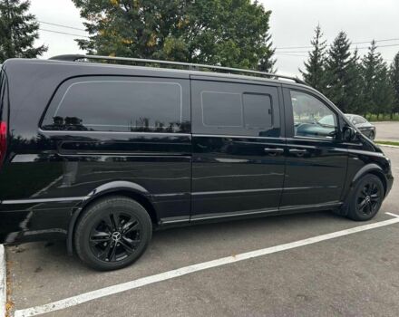 Черный Мерседес Вито, объемом двигателя 2.1 л и пробегом 300 тыс. км за 12700 $, фото 4 на Automoto.ua