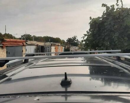 Черный Мерседес Вито, объемом двигателя 2.15 л и пробегом 420 тыс. км за 8500 $, фото 22 на Automoto.ua