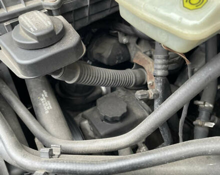 Черный Мерседес Вито, объемом двигателя 2.15 л и пробегом 438 тыс. км за 7900 $, фото 22 на Automoto.ua