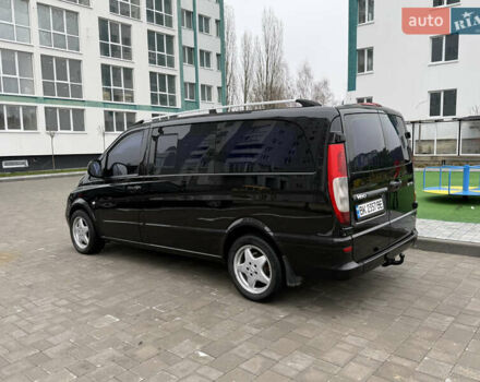 Черный Мерседес Вито, объемом двигателя 2.2 л и пробегом 285 тыс. км за 7999 $, фото 6 на Automoto.ua