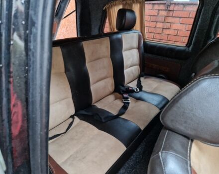 Черный Мерседес Вито, объемом двигателя 2.1 л и пробегом 500 тыс. км за 5500 $, фото 6 на Automoto.ua