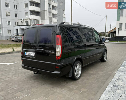 Черный Мерседес Вито, объемом двигателя 2.2 л и пробегом 256 тыс. км за 7800 $, фото 6 на Automoto.ua