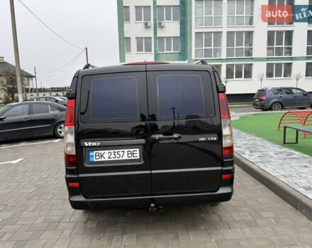 Черный Мерседес Вито, объемом двигателя 2.2 л и пробегом 256 тыс. км за 7800 $, фото 4 на Automoto.ua