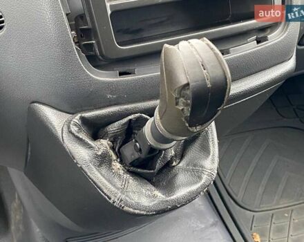 Черный Мерседес Вито, объемом двигателя 2.15 л и пробегом 268 тыс. км за 6490 $, фото 16 на Automoto.ua