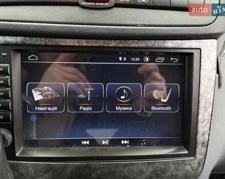 Черный Мерседес Вито, объемом двигателя 2.15 л и пробегом 300 тыс. км за 7300 $, фото 17 на Automoto.ua