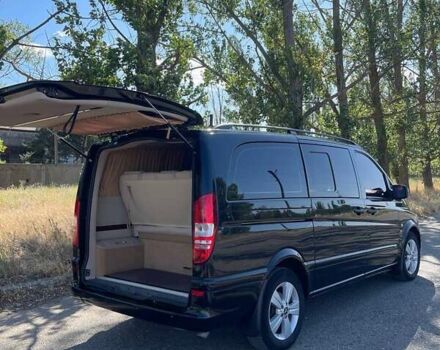 Черный Мерседес Вито, объемом двигателя 2.99 л и пробегом 396 тыс. км за 16000 $, фото 11 на Automoto.ua