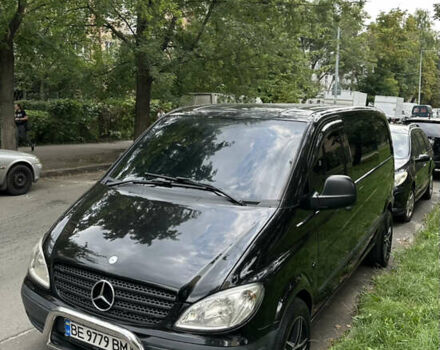 Черный Мерседес Вито, объемом двигателя 3 л и пробегом 453 тыс. км за 13000 $, фото 3 на Automoto.ua