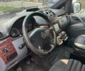 Черный Мерседес Вито, объемом двигателя 2.15 л и пробегом 350 тыс. км за 7000 $, фото 5 на Automoto.ua
