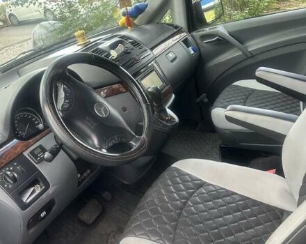 Чорний Мерседес Віто, об'ємом двигуна 3 л та пробігом 445 тис. км за 14172 $, фото 5 на Automoto.ua
