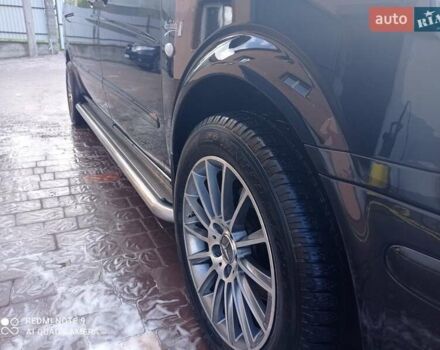 Черный Мерседес Вито, объемом двигателя 2.15 л и пробегом 365 тыс. км за 12500 $, фото 11 на Automoto.ua