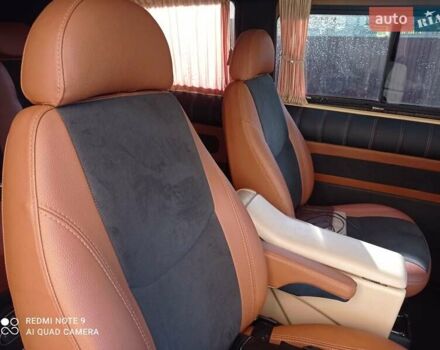 Черный Мерседес Вито, объемом двигателя 2.15 л и пробегом 365 тыс. км за 12500 $, фото 20 на Automoto.ua