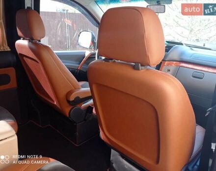 Черный Мерседес Вито, объемом двигателя 2.15 л и пробегом 365 тыс. км за 12500 $, фото 16 на Automoto.ua