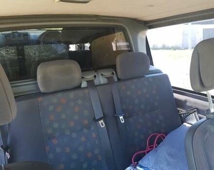 Черный Мерседес Вито, объемом двигателя 2.2 л и пробегом 999 тыс. км за 9500 $, фото 23 на Automoto.ua