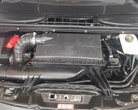 Черный Мерседес Вито, объемом двигателя 2.2 л и пробегом 999 тыс. км за 9500 $, фото 41 на Automoto.ua