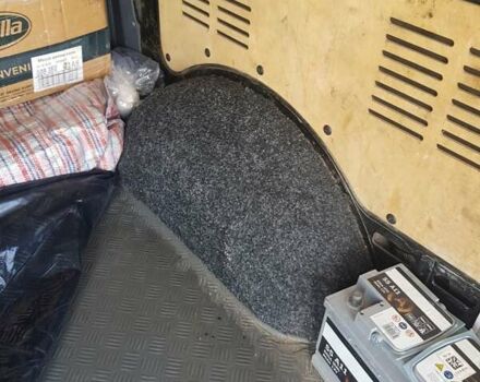 Черный Мерседес Вито, объемом двигателя 2.2 л и пробегом 999 тыс. км за 9500 $, фото 38 на Automoto.ua