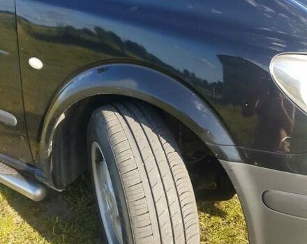 Черный Мерседес Вито, объемом двигателя 2.2 л и пробегом 999 тыс. км за 9500 $, фото 48 на Automoto.ua