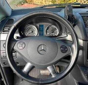 Черный Мерседес Вито, объемом двигателя 3 л и пробегом 240 тыс. км за 9100 $, фото 8 на Automoto.ua