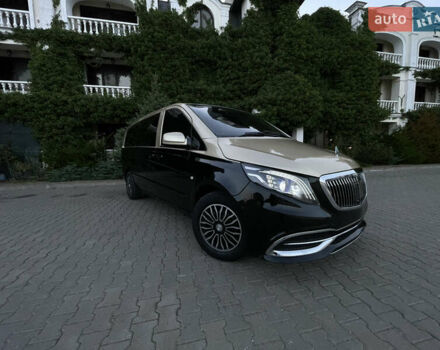 Черный Мерседес Вито, объемом двигателя 2.14 л и пробегом 20 тыс. км за 17999 $, фото 2 на Automoto.ua