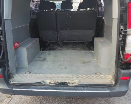 Мерседес Вито 2013 в Славянске на Automoto.ua Черный Мерседес Вито, объемом двигателя 2 л и пробегом 309 тыс. км за 6300 $, фото 5 на Automoto.ua