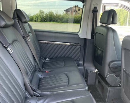 Черный Мерседес Вито, объемом двигателя 2.14 л и пробегом 173 тыс. км за 19200 $, фото 8 на Automoto.ua