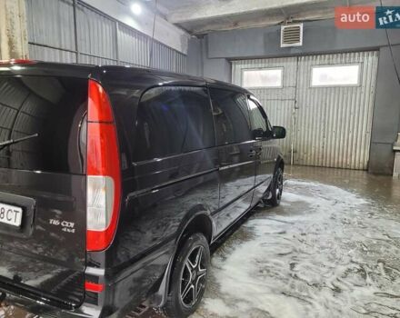 Черный Мерседес Вито, объемом двигателя 2.14 л и пробегом 296 тыс. км за 17000 $, фото 9 на Automoto.ua