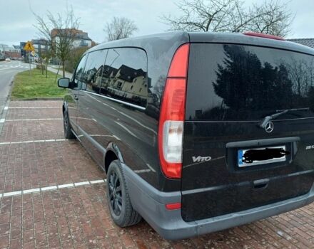 Черный Мерседес Вито, объемом двигателя 2.2 л и пробегом 221 тыс. км за 8200 $, фото 4 на Automoto.ua