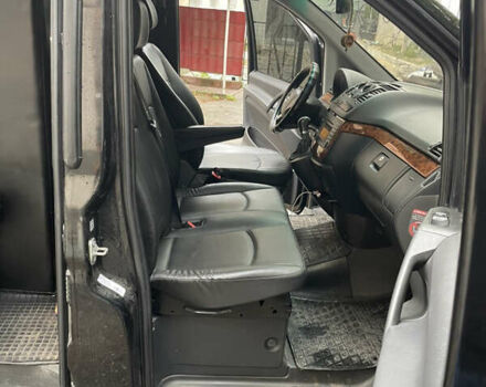 Черный Мерседес Вито, объемом двигателя 2.2 л и пробегом 320 тыс. км за 27600 $, фото 12 на Automoto.ua