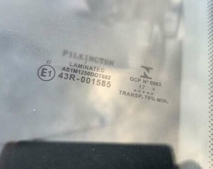 Черный Мерседес Вито, объемом двигателя 2.14 л и пробегом 348 тыс. км за 18000 $, фото 21 на Automoto.ua