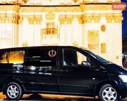 Черный Мерседес Вито, объемом двигателя 2.2 л и пробегом 320 тыс. км за 27600 $, фото 6 на Automoto.ua